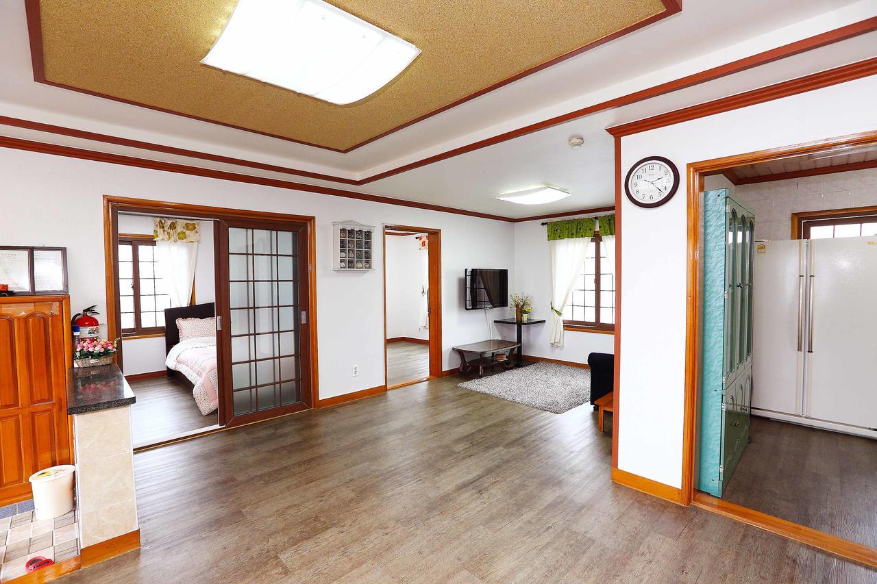 Gyeryonggil Pension Jeju Dış mekan fotoğraf